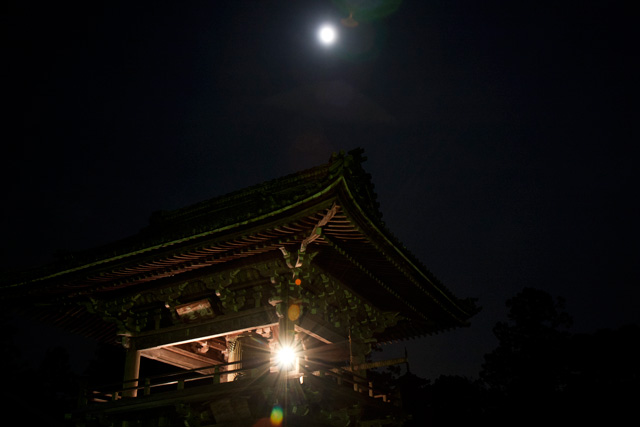 奥山方広寺で除夜の鐘つき