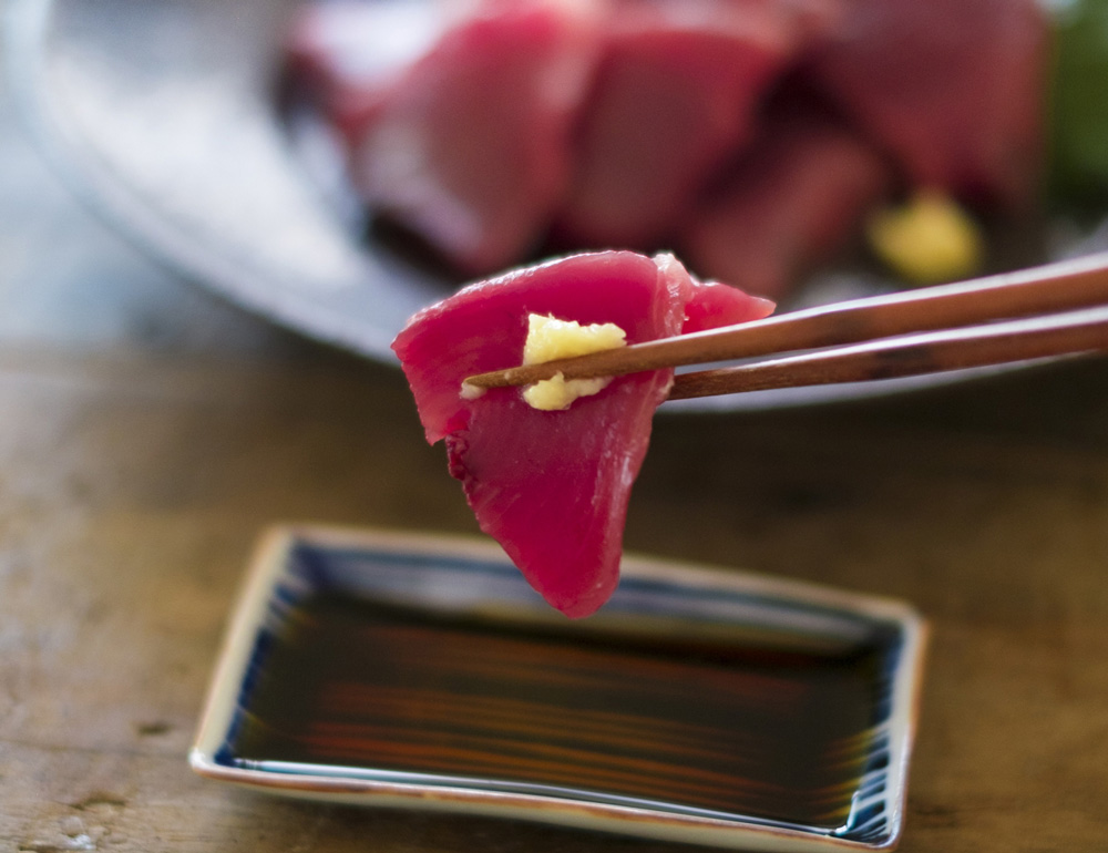 カツオの刺身